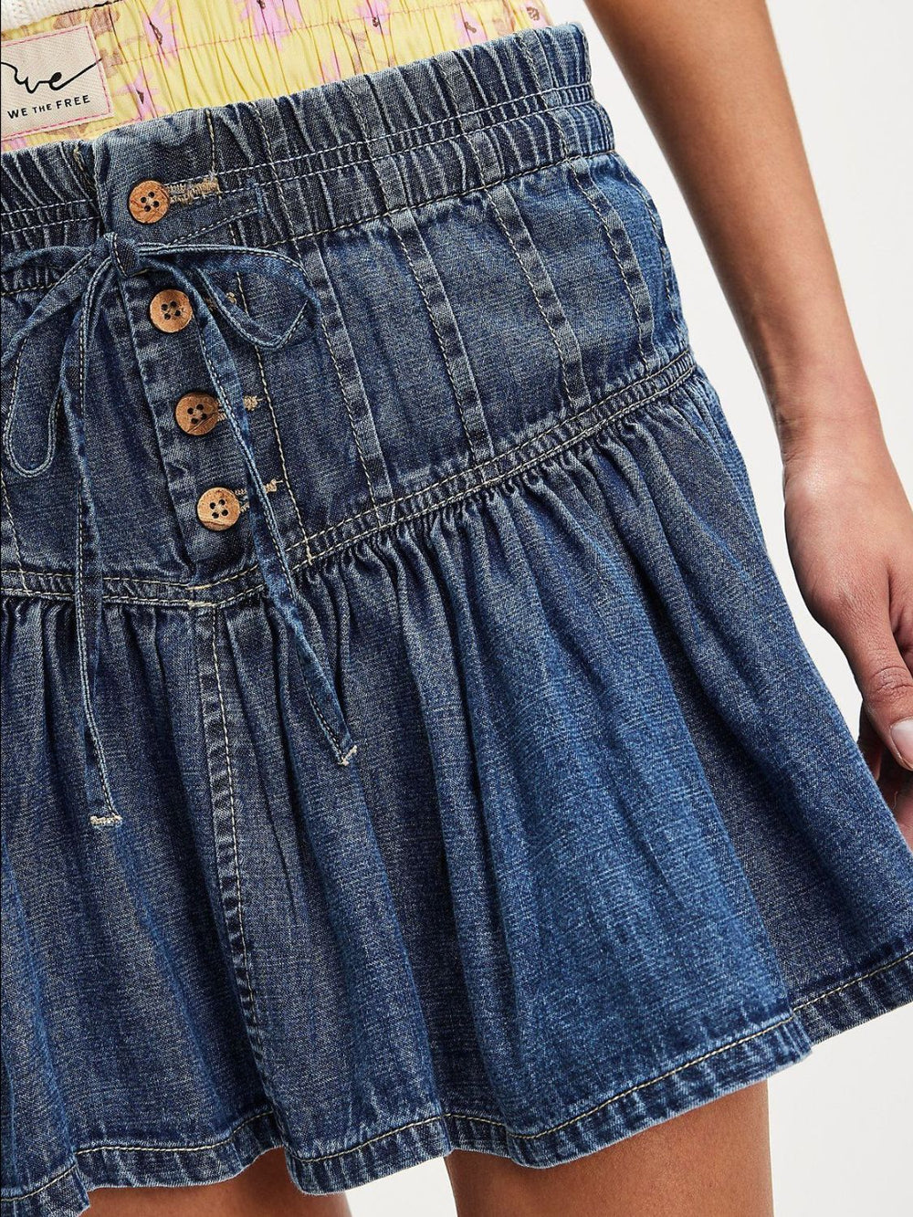 Buttoned Ruffled Mini Denim Skirt