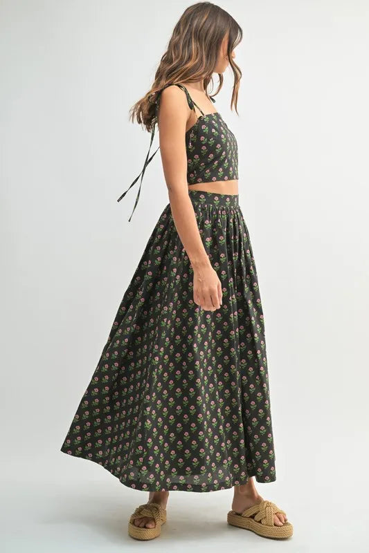 MABLE Floral Crop Top and Skirt Set - felvior