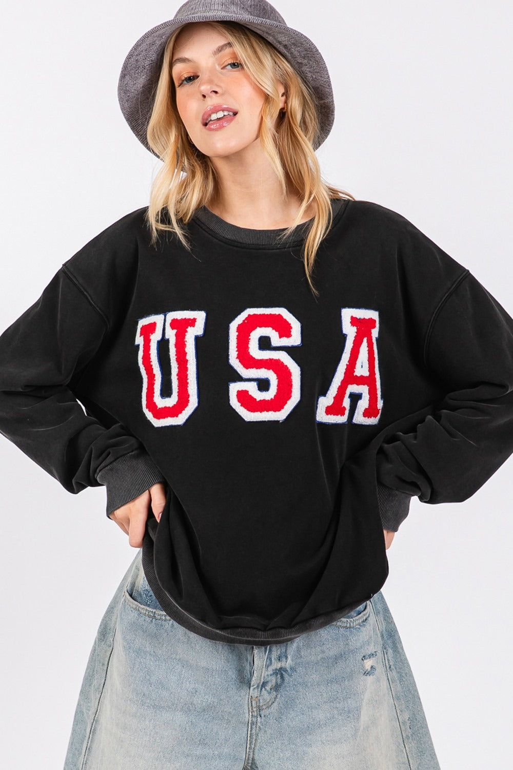 SAGE + FIG USA Letter Patch Round Neck Sweatshirt - felvior