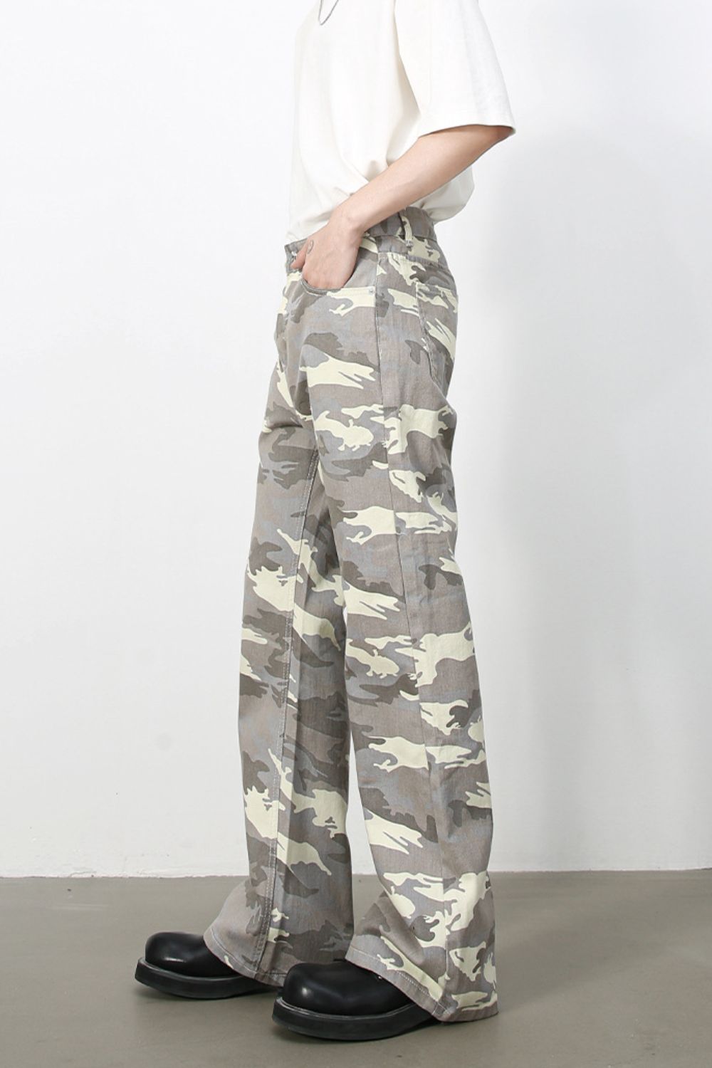 Men's Camouflage Jeans with Pockets