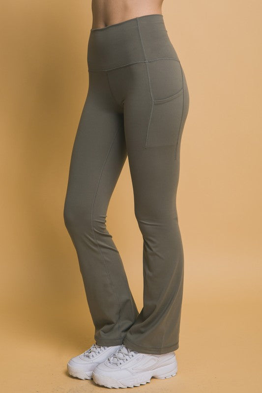 Love Tree High Waist Flare Active Leggings with Side Pockets - felvior