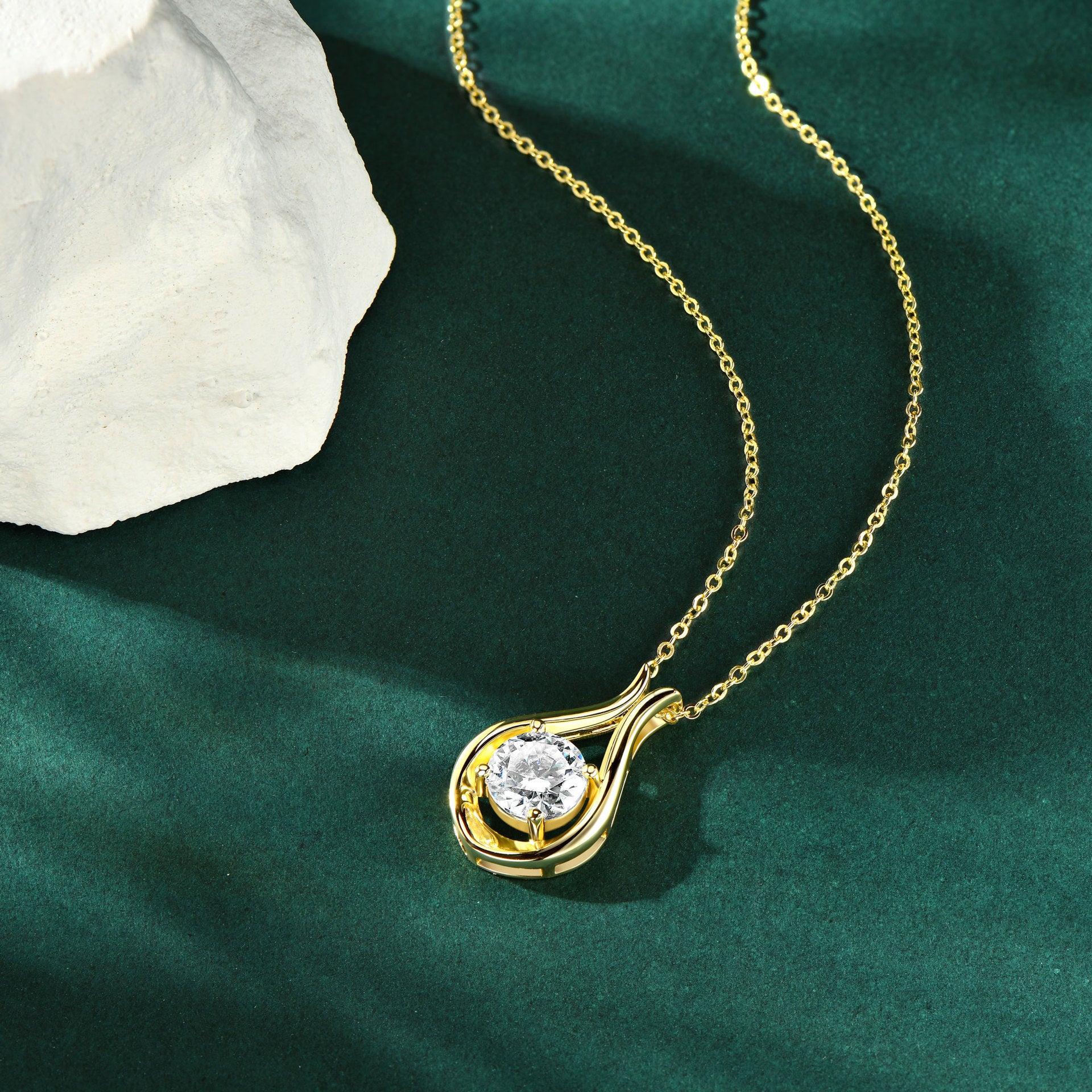 2 Carat Moissanite 925 Sterling Silver Pendant Necklace - felvior
