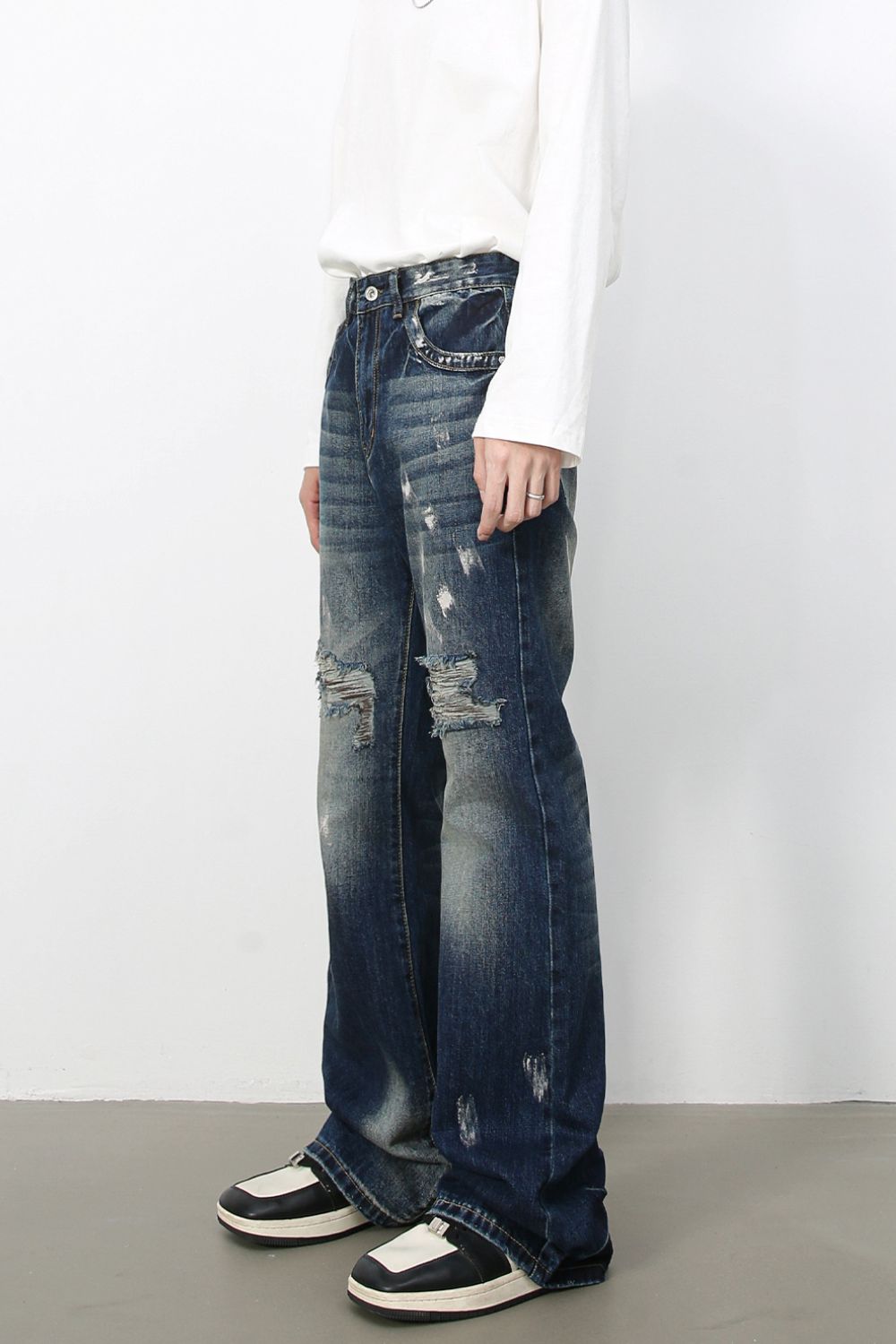 Men's Distressed Jeans