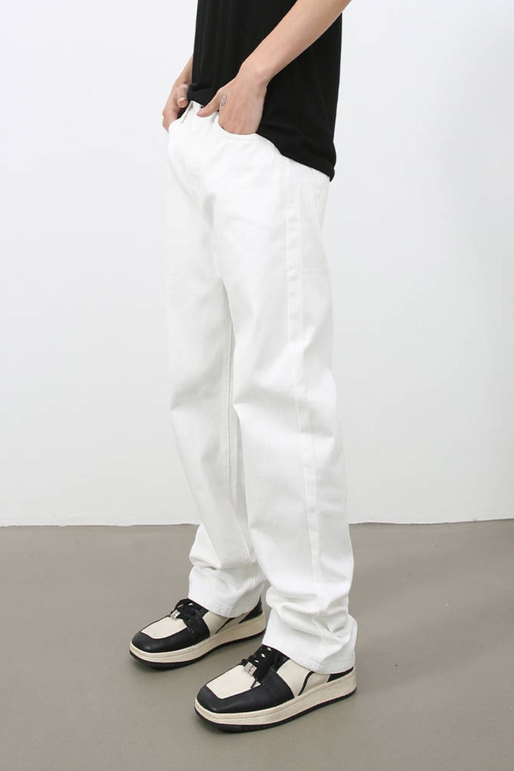 Men's Mid Rise Jeans with Pockets