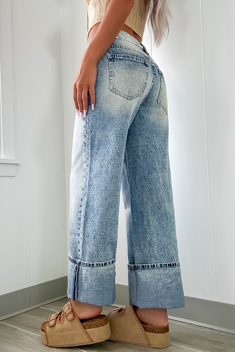 Washed Wide Leg Jeans with Pockets - felvior