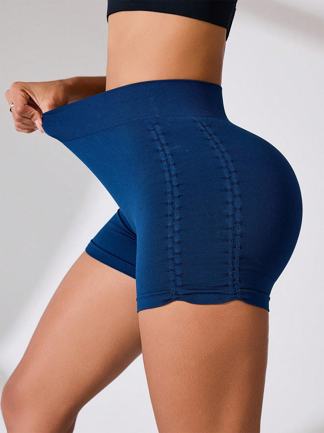 Side Ruched High Rise Active Shorts Hauptbild