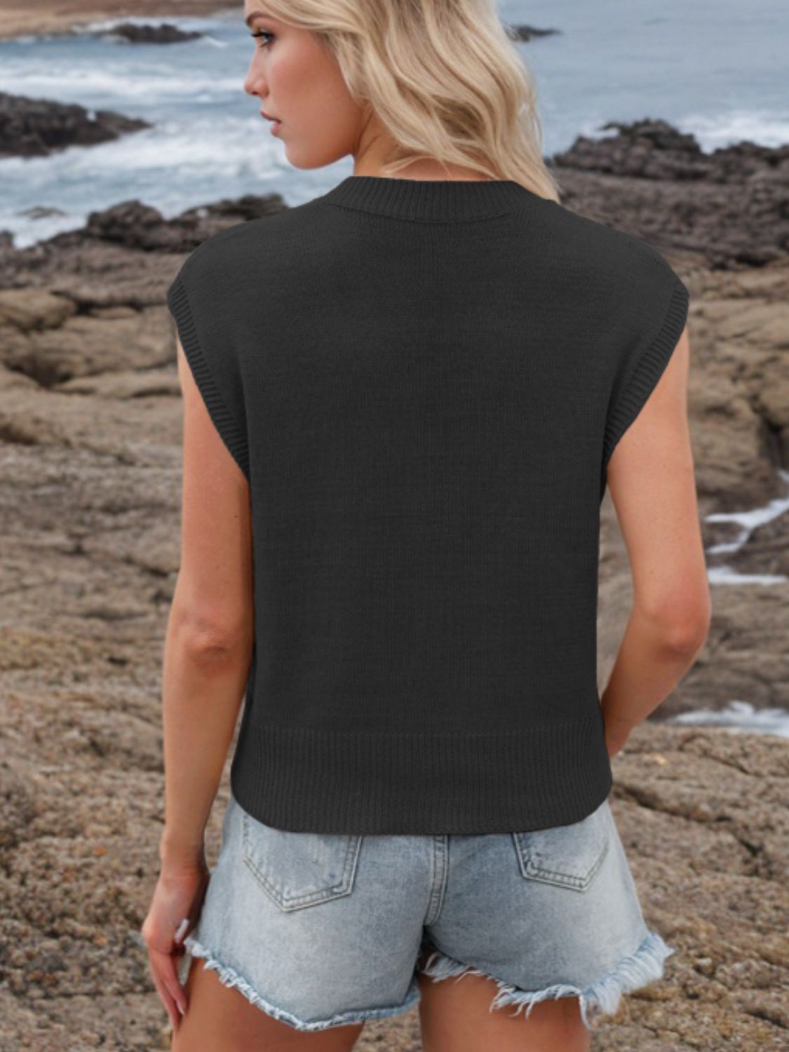 Ribbed Hem V-Neck Sweater Vest