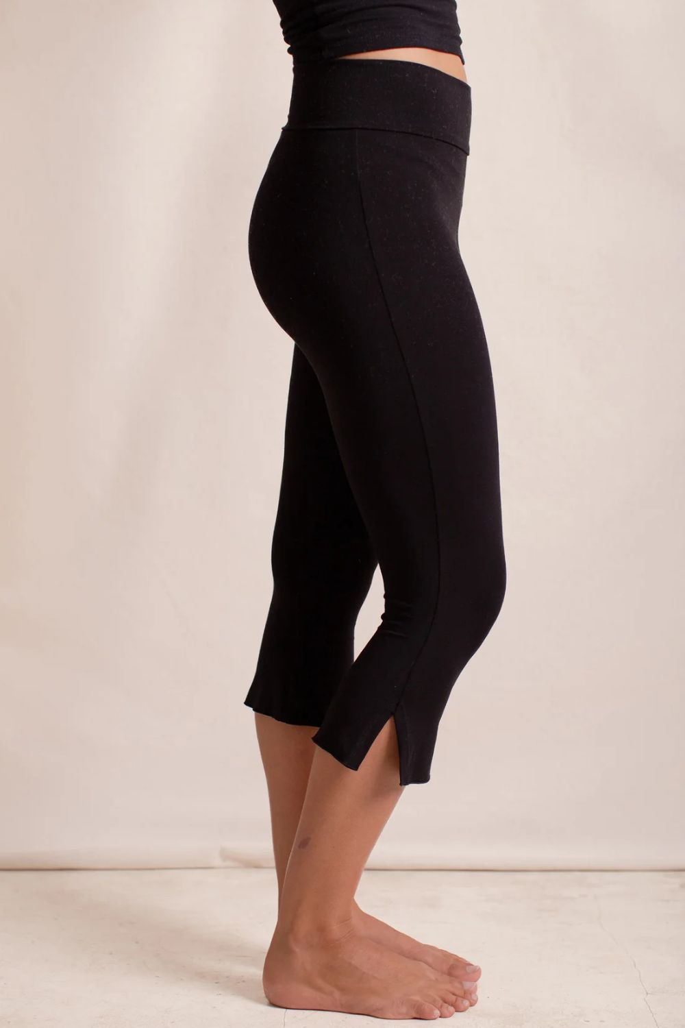 Side Slit Capris Leggings - felvior