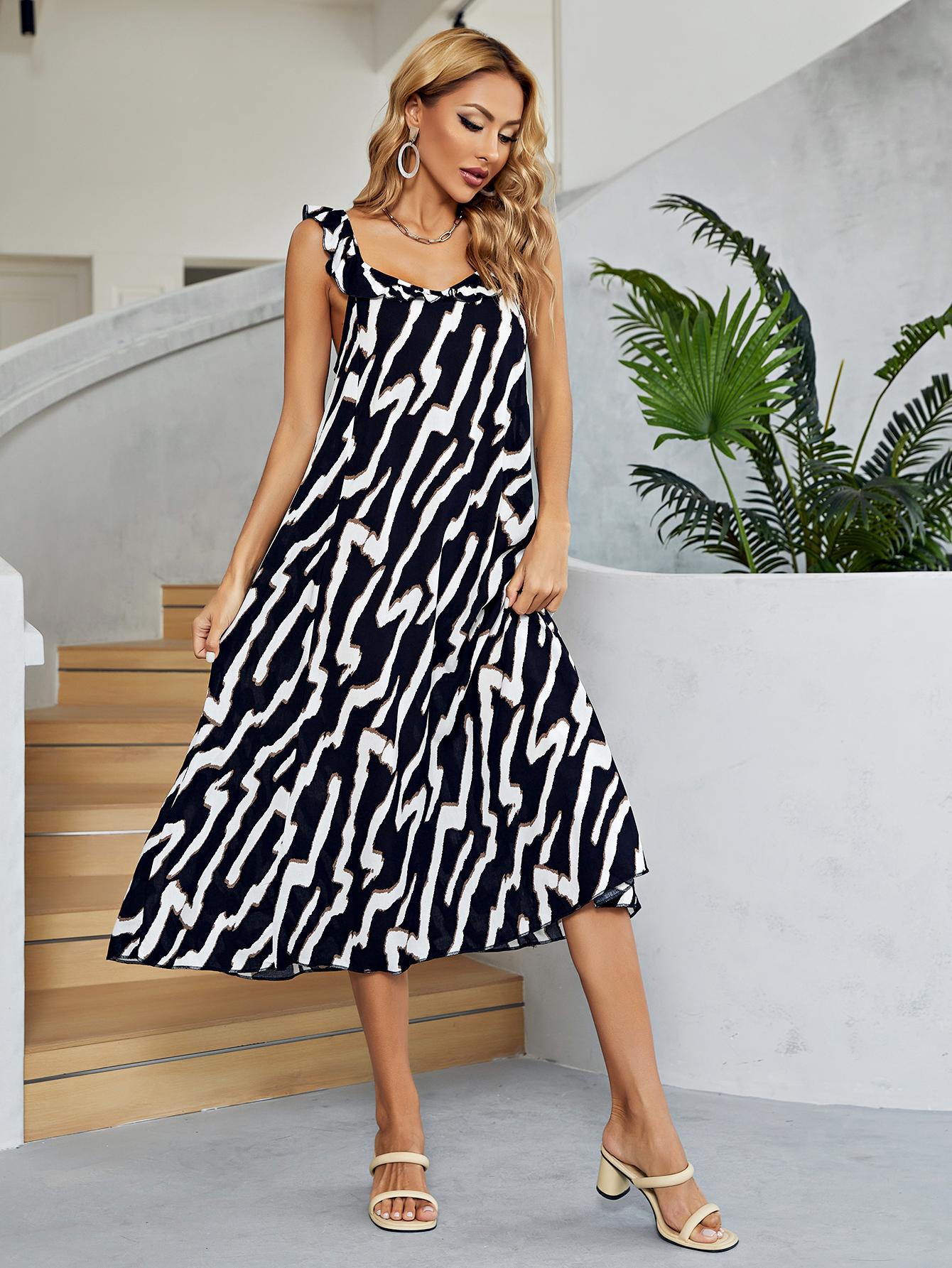 Two-Tone Low Back Midi Dress Hauptbild