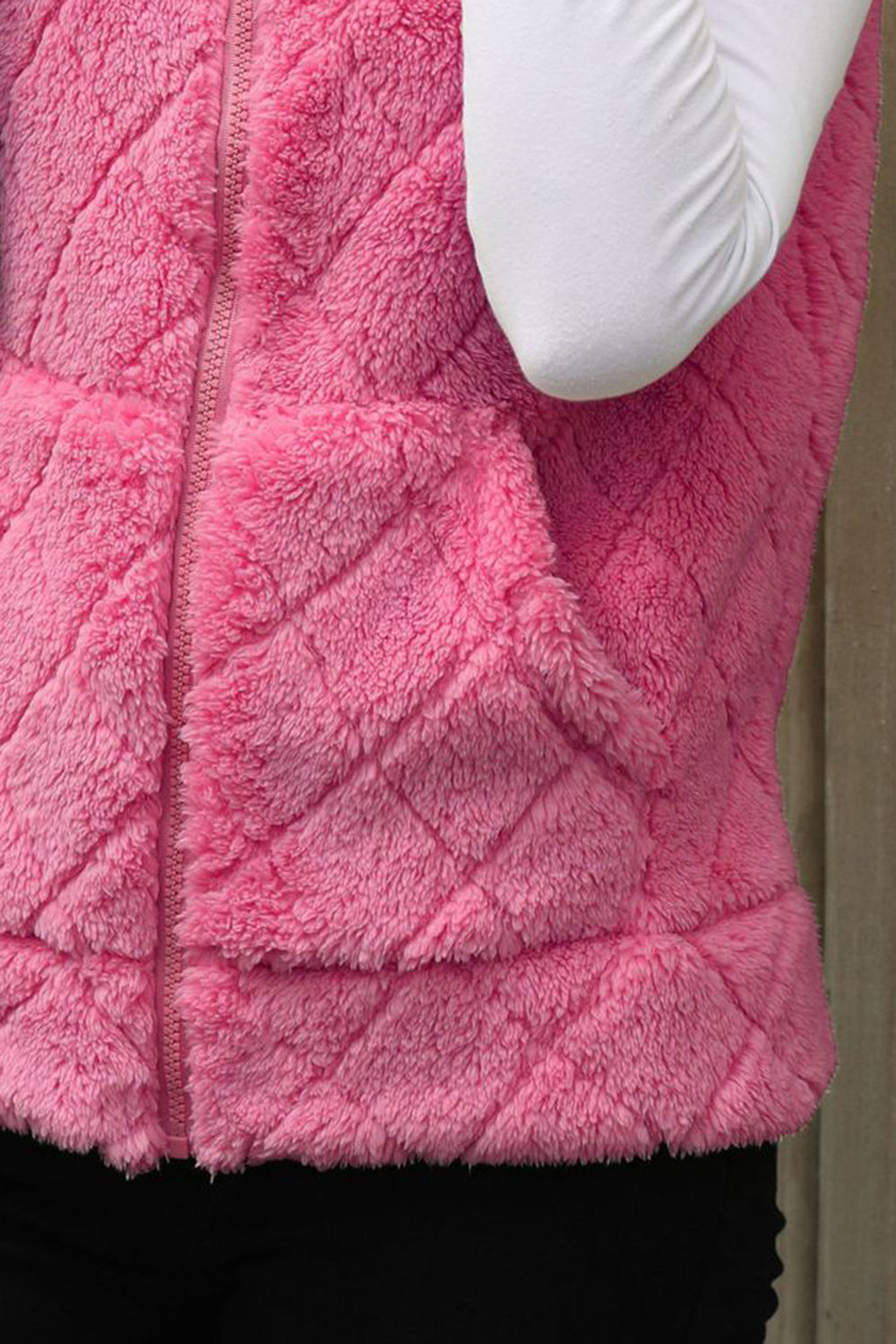 Fuzzy Plaid Texture Zip Up Vest Coat - felvior