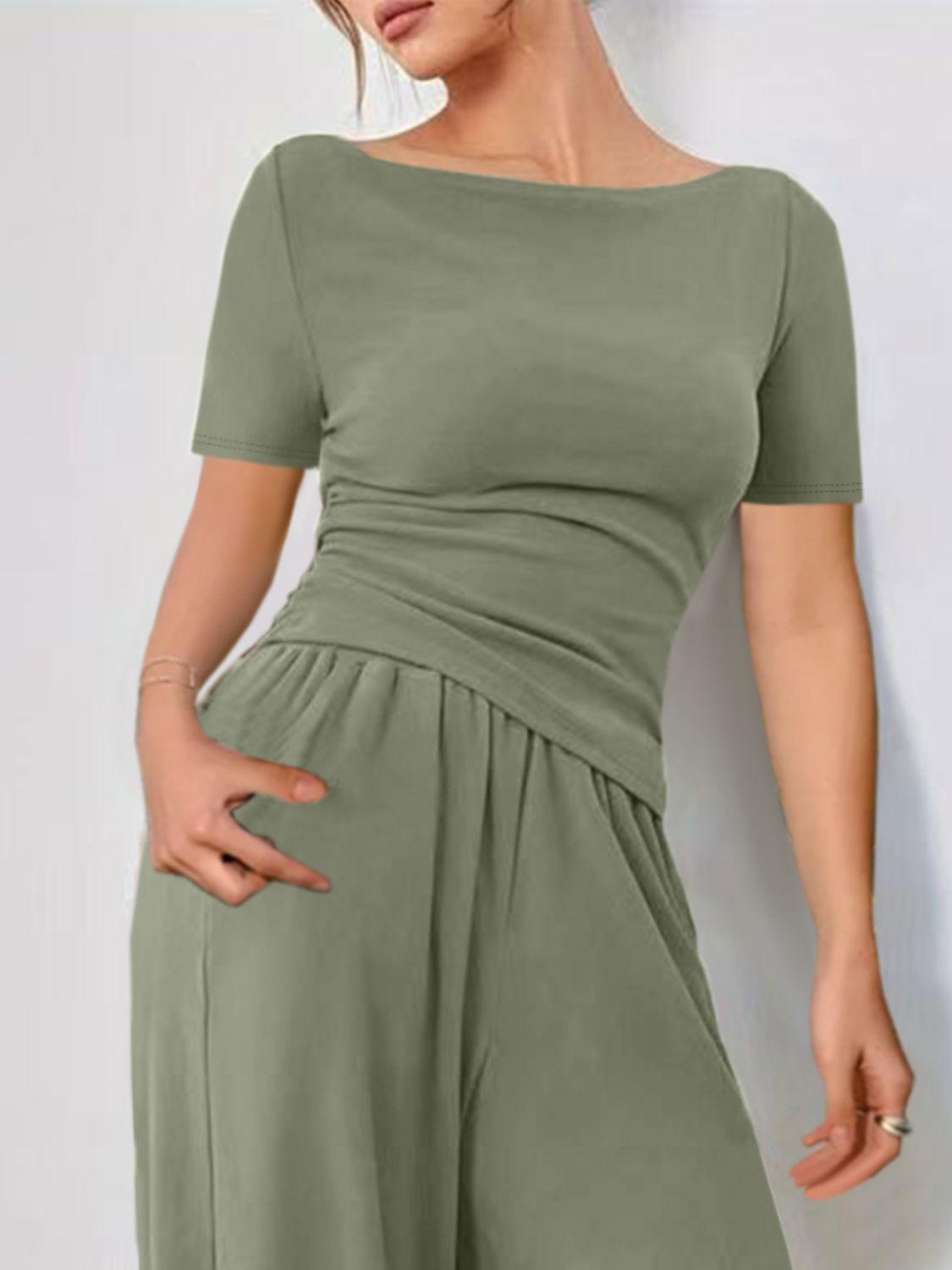 Round Neck Short Sleeve T-Shirt and Pants Set