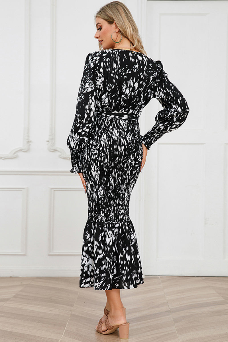 Printed V-Neck Smocked Midi Dress - felvior