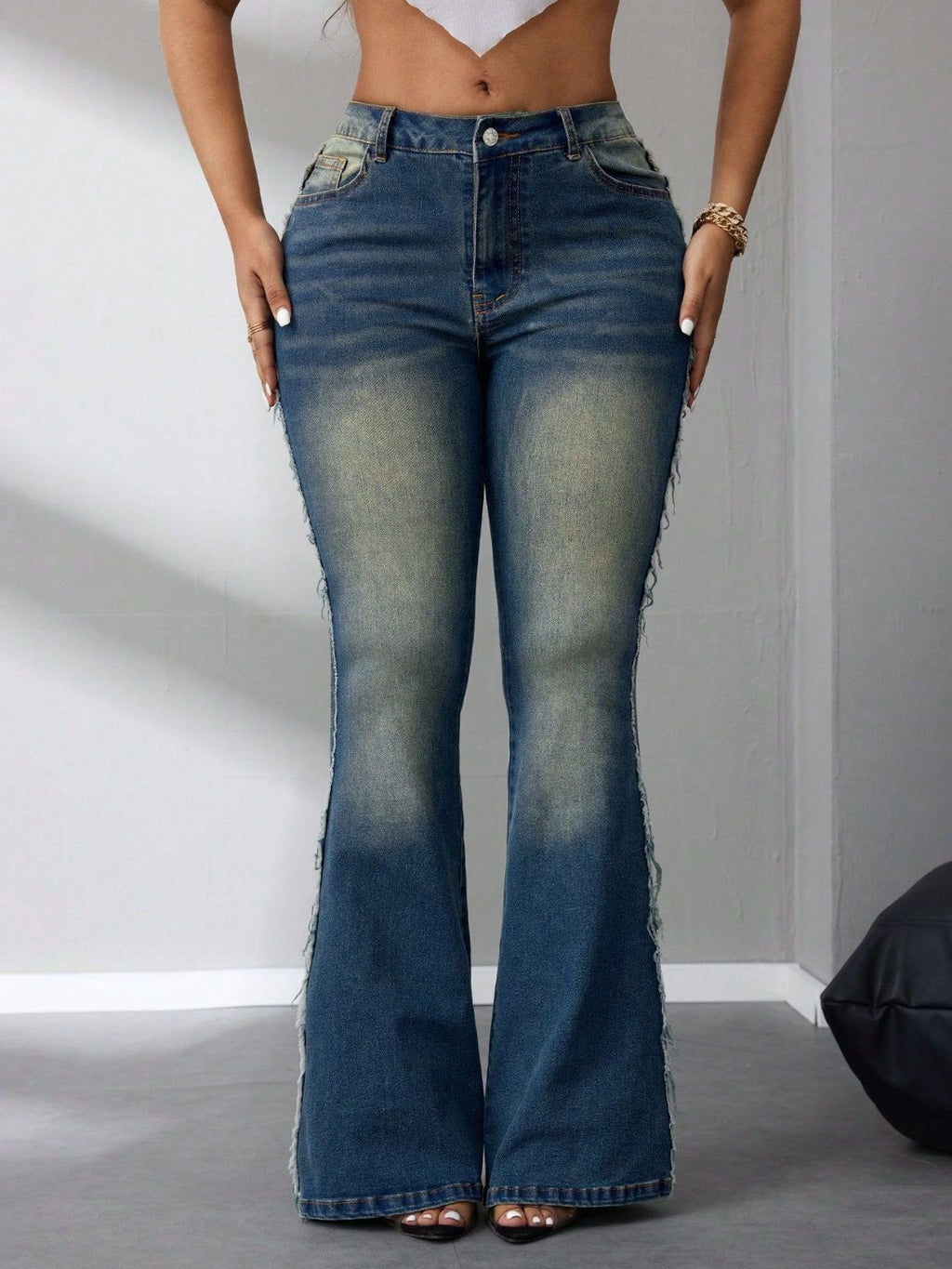 Side Raw Hem Flare Jeans