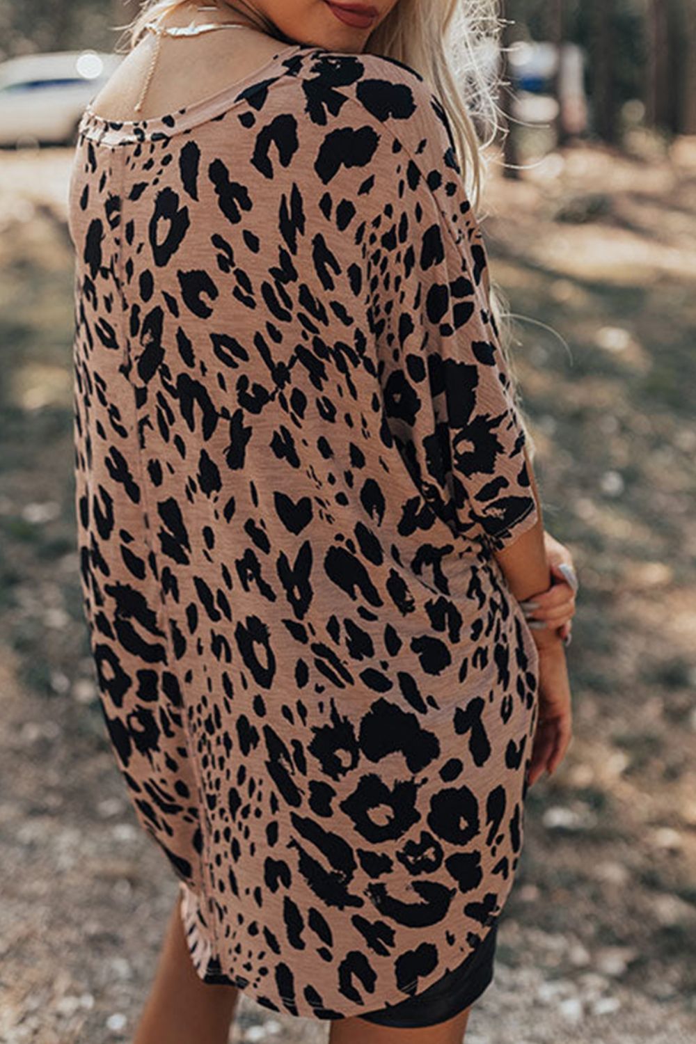 Leopard V-Neck Half Sleeve T-Shirt Secondary image