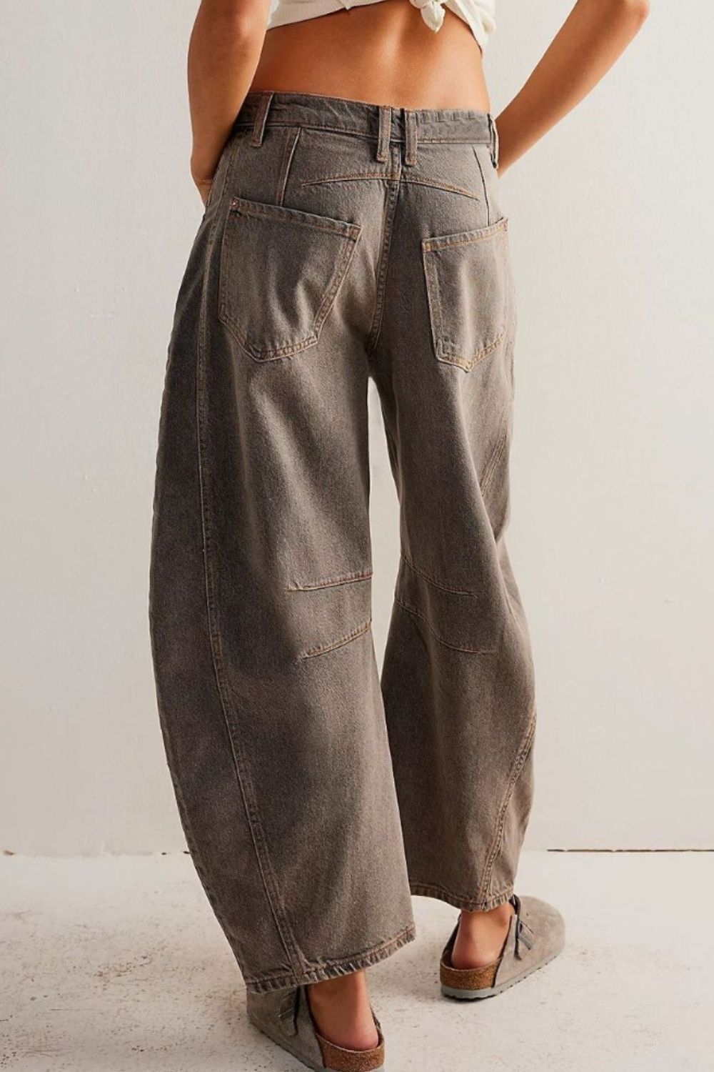 Wide Leg Jeans with Pockets - felvior