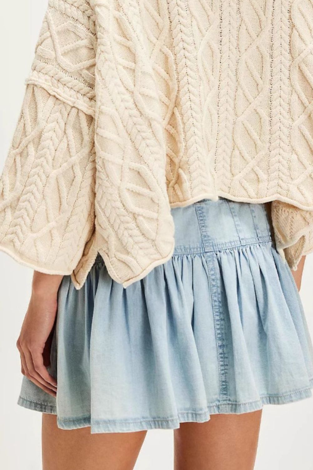 Buttoned Ruffled Mini Denim Skirt - felvior