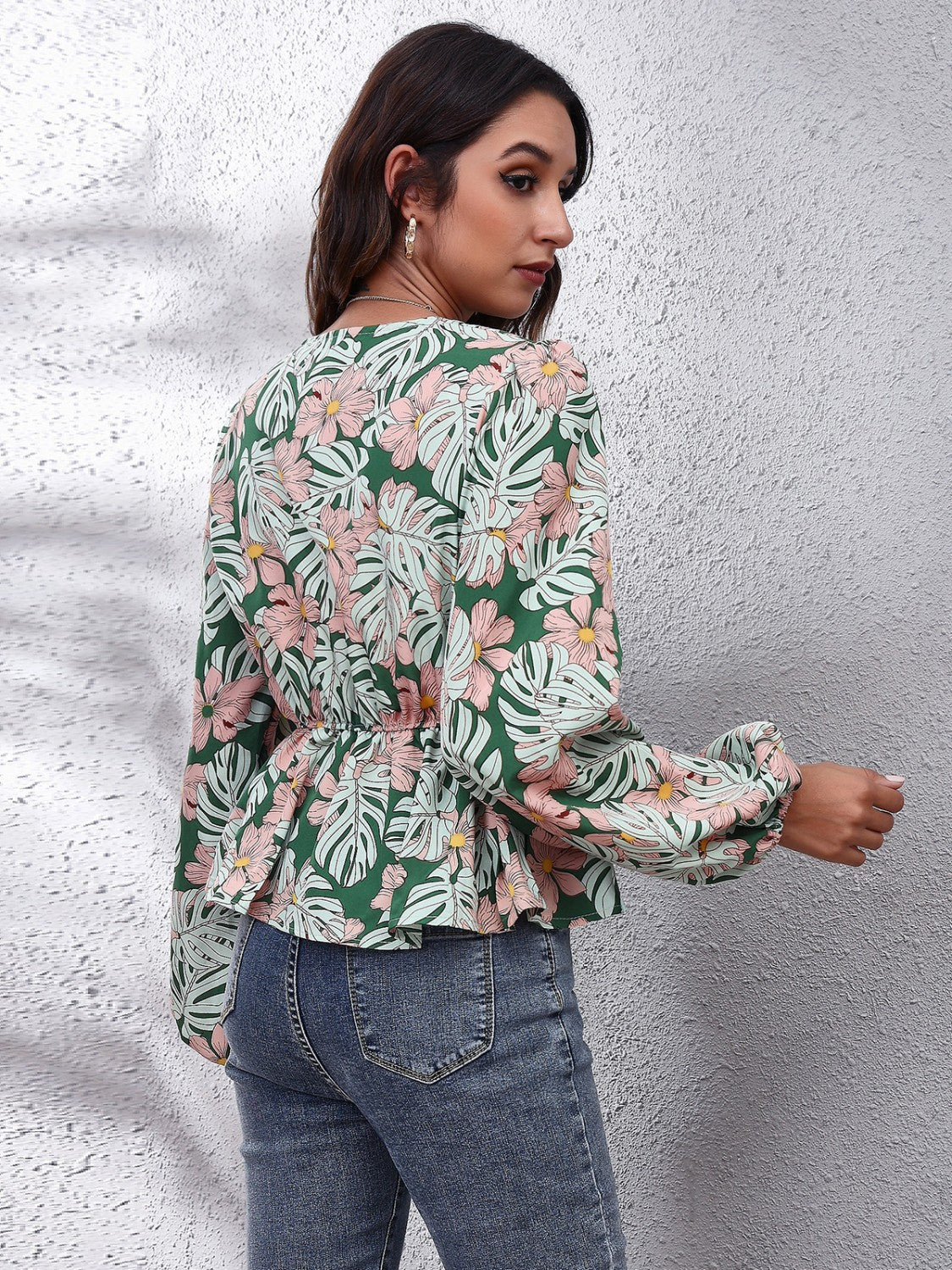 Floral V-Neck Balloon Sleeve Peplum Blouse - felvior