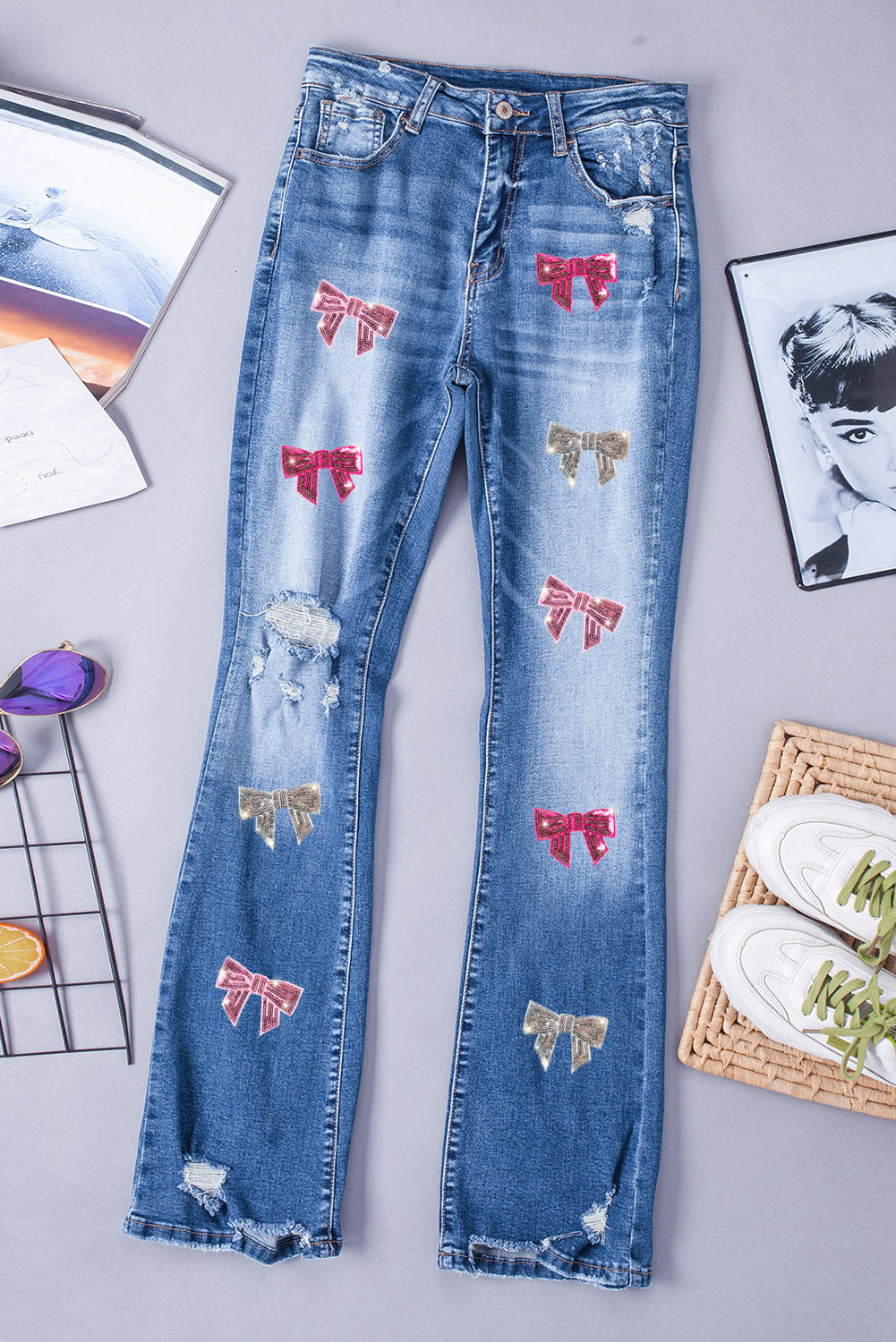 Sequin Bow Distressed Bootcut Jeans - felvior