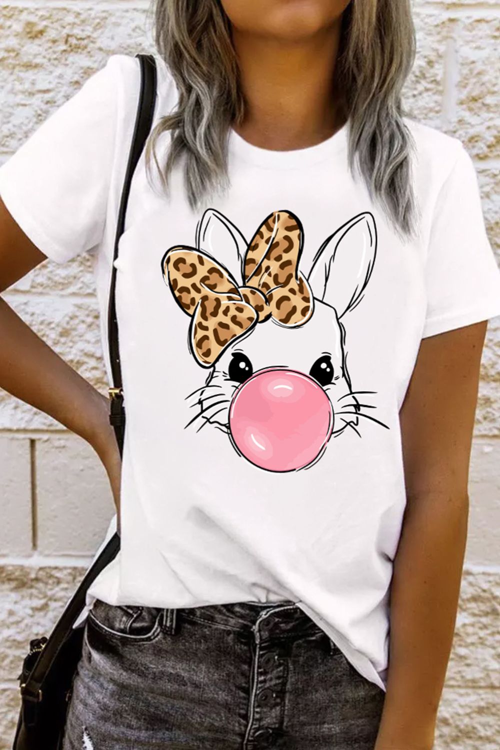 Leopard Bow Rabbit Graphic Round Neck Short Sleeve T-Shirt Hauptbild