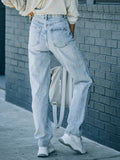 Distressed Asymmetric Waist Jeans - felvior