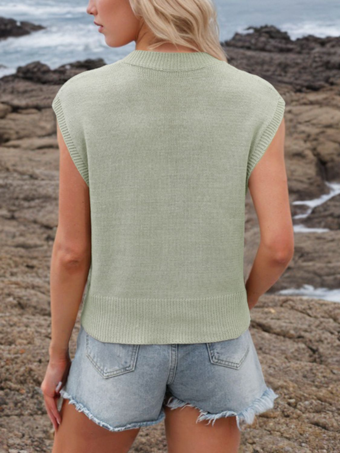 Ribbed Hem V-Neck Sweater Vest