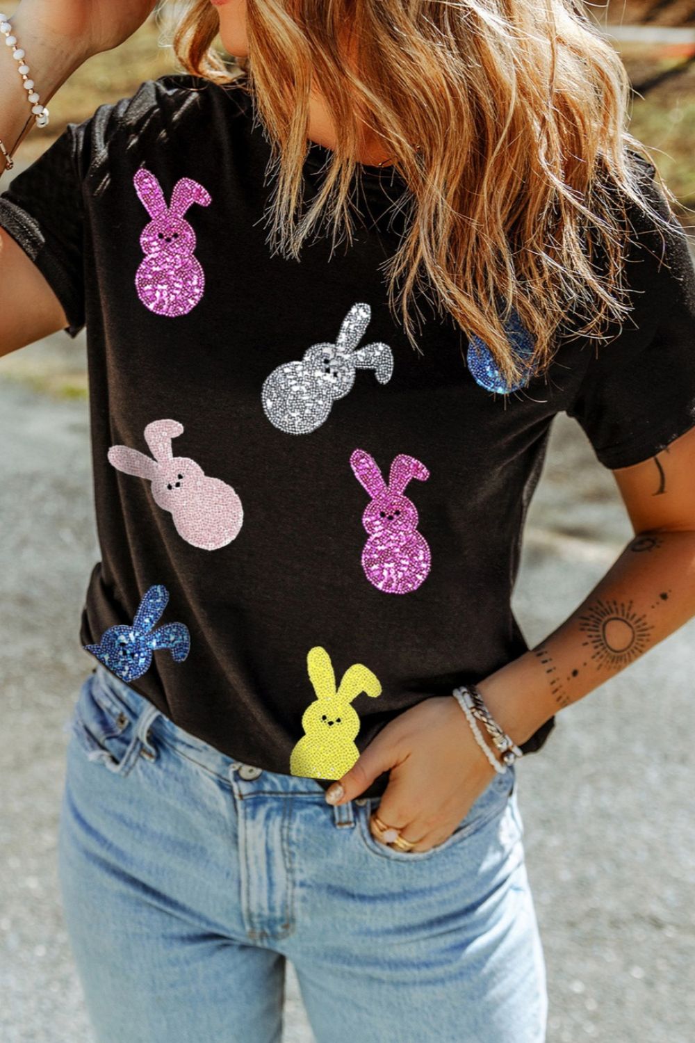 Sequin Bunny Doll Short Sleeve T-Shirt Hauptbild