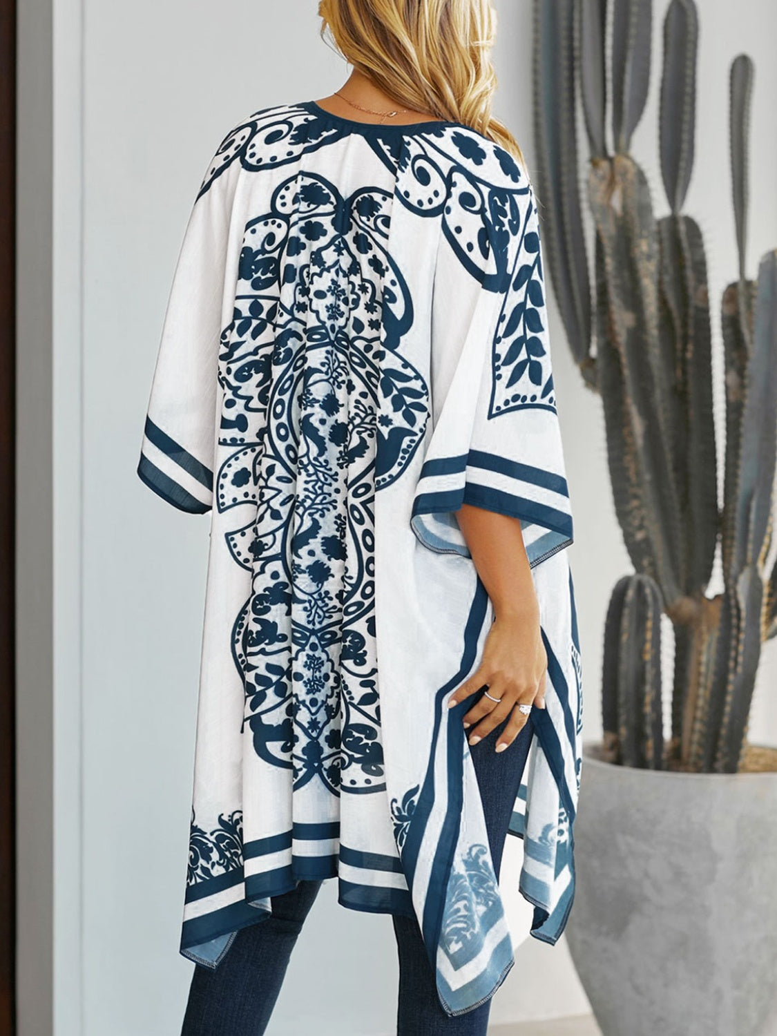 Printed Open Front Cover-Up - felvior