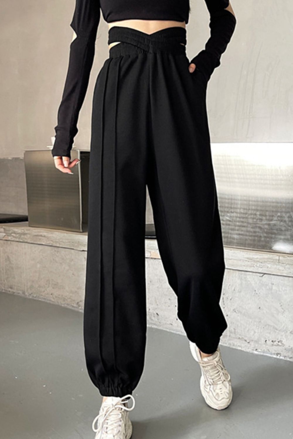 Crisscross Long Sweatpants - felvior