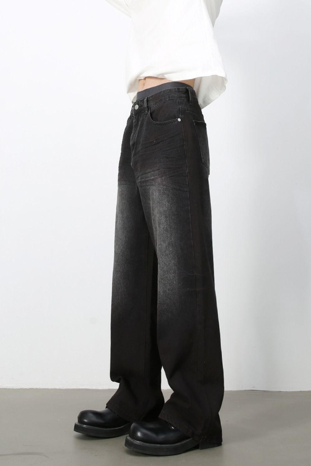 Men's Loose Fit Jeans with Pockets