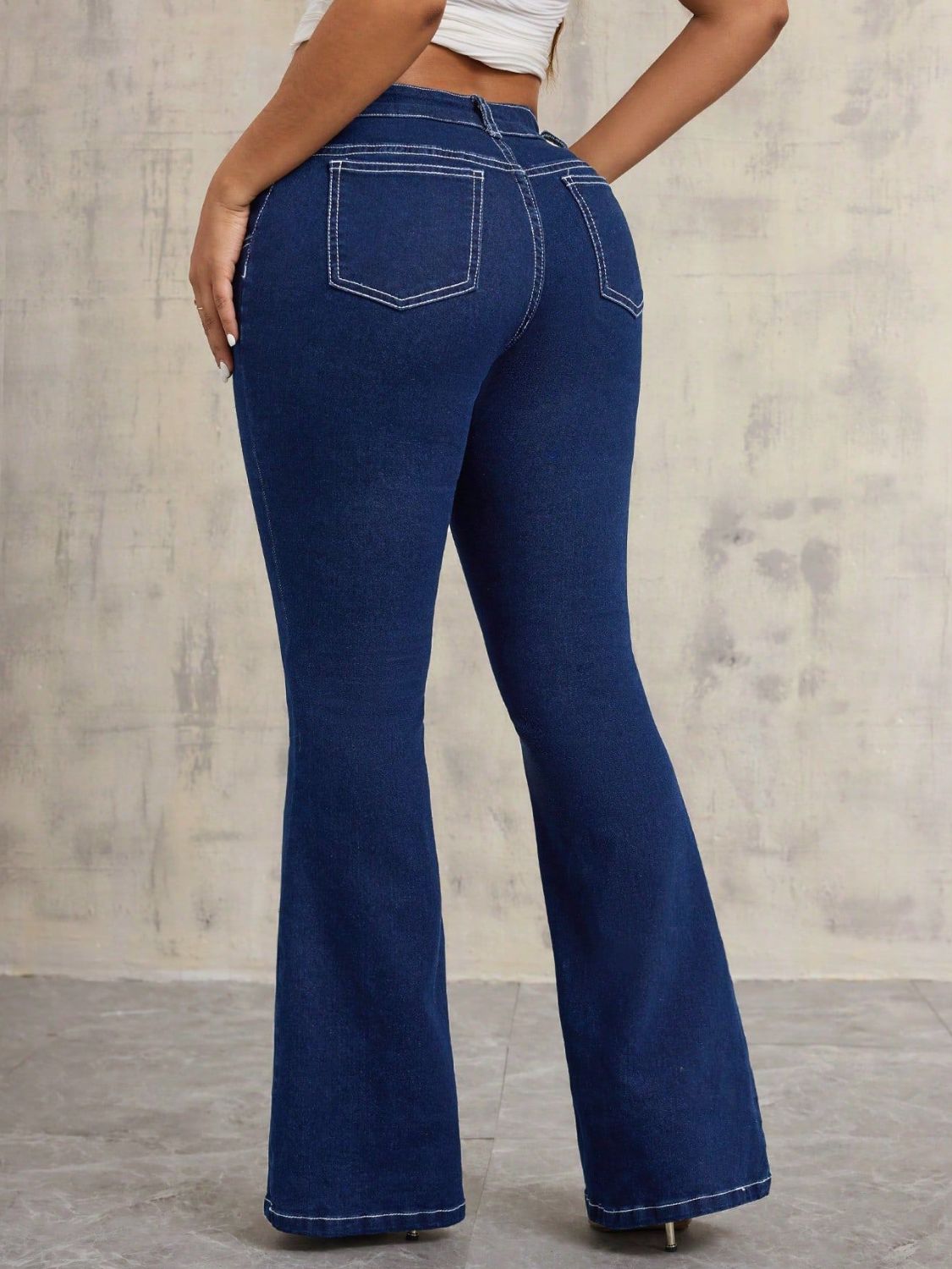 Flare Jeans with Pockets - felvior