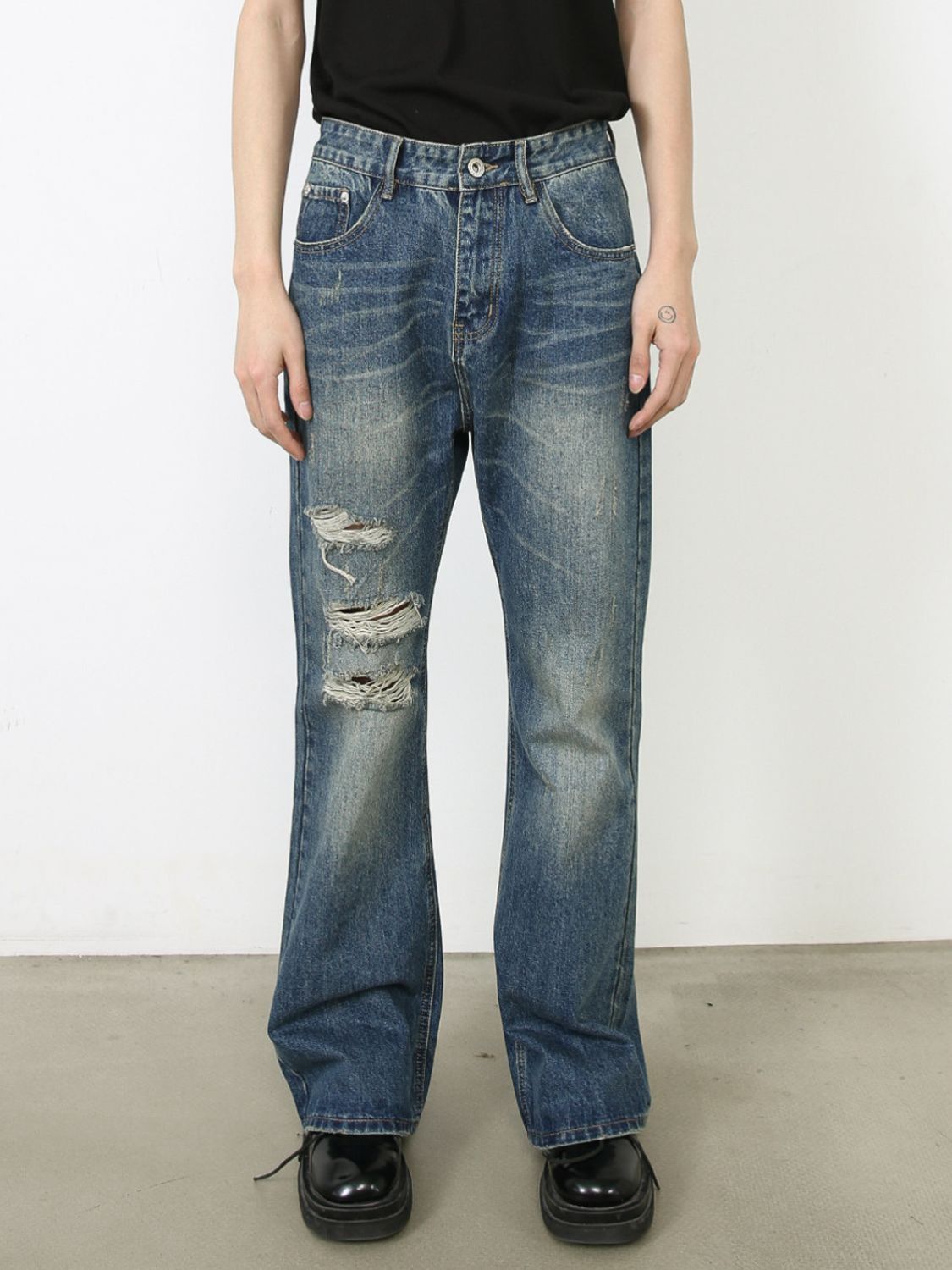 Men's Distressed Jeans with Pockets - felvior