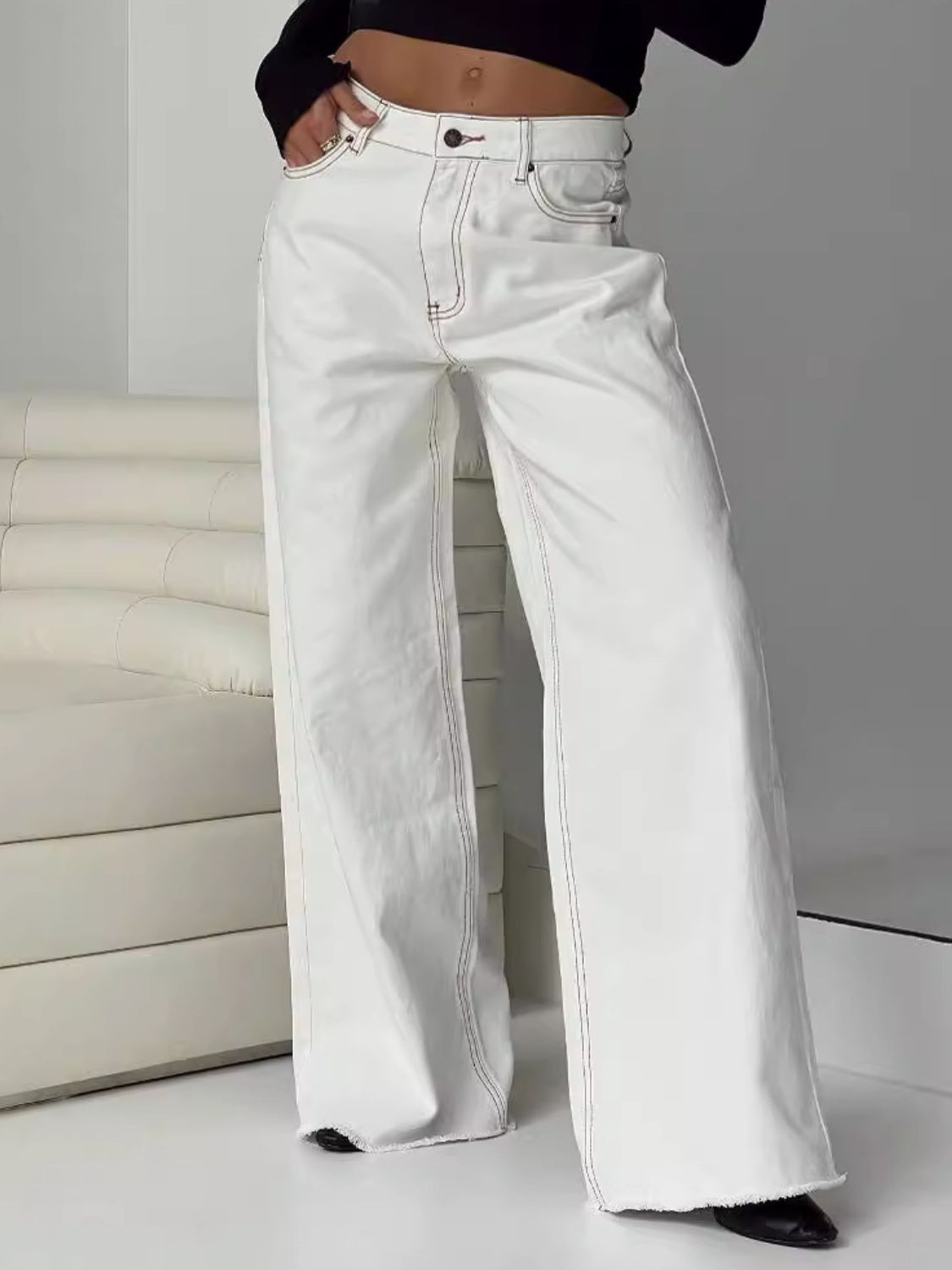 Wide Leg Jeans with Pockets - felvior