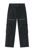 Men's Loose Fit Jeans with Cargo Pockets