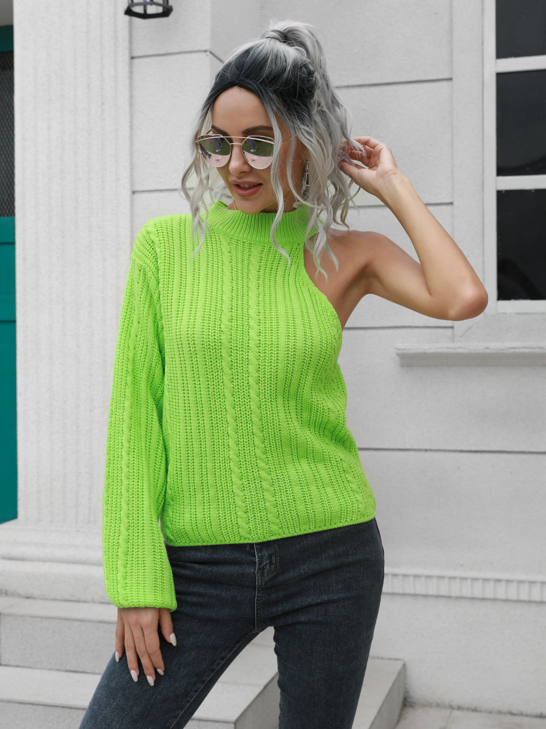Cable-Knit Round Neck Asymmetrical Sweater - felvior