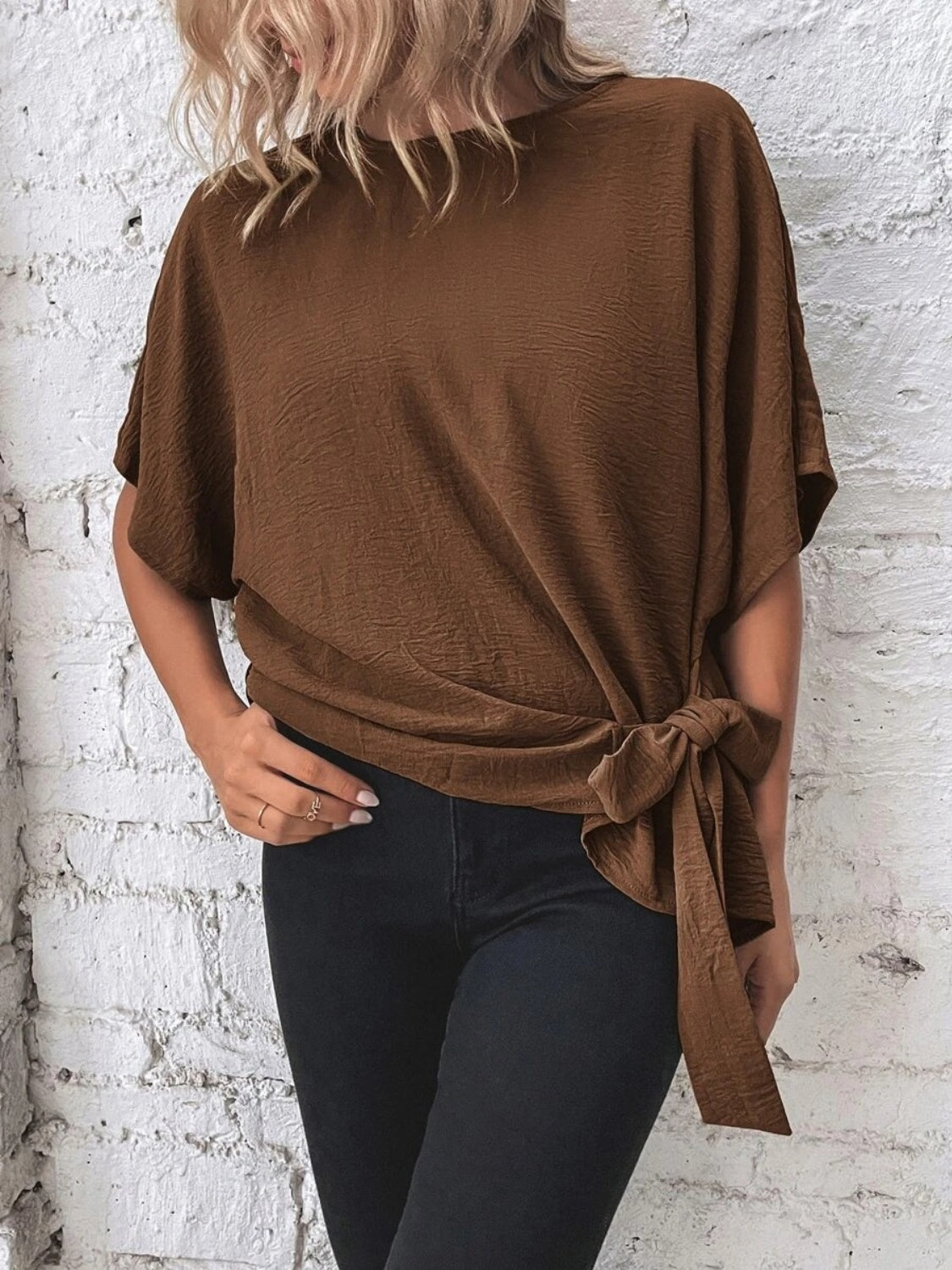 Knotted Round Neck Half Sleeve Blouse - felvior