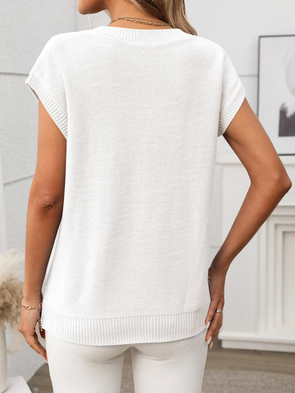 Cable-Knit V-Neck Short Sleeve Knit Top