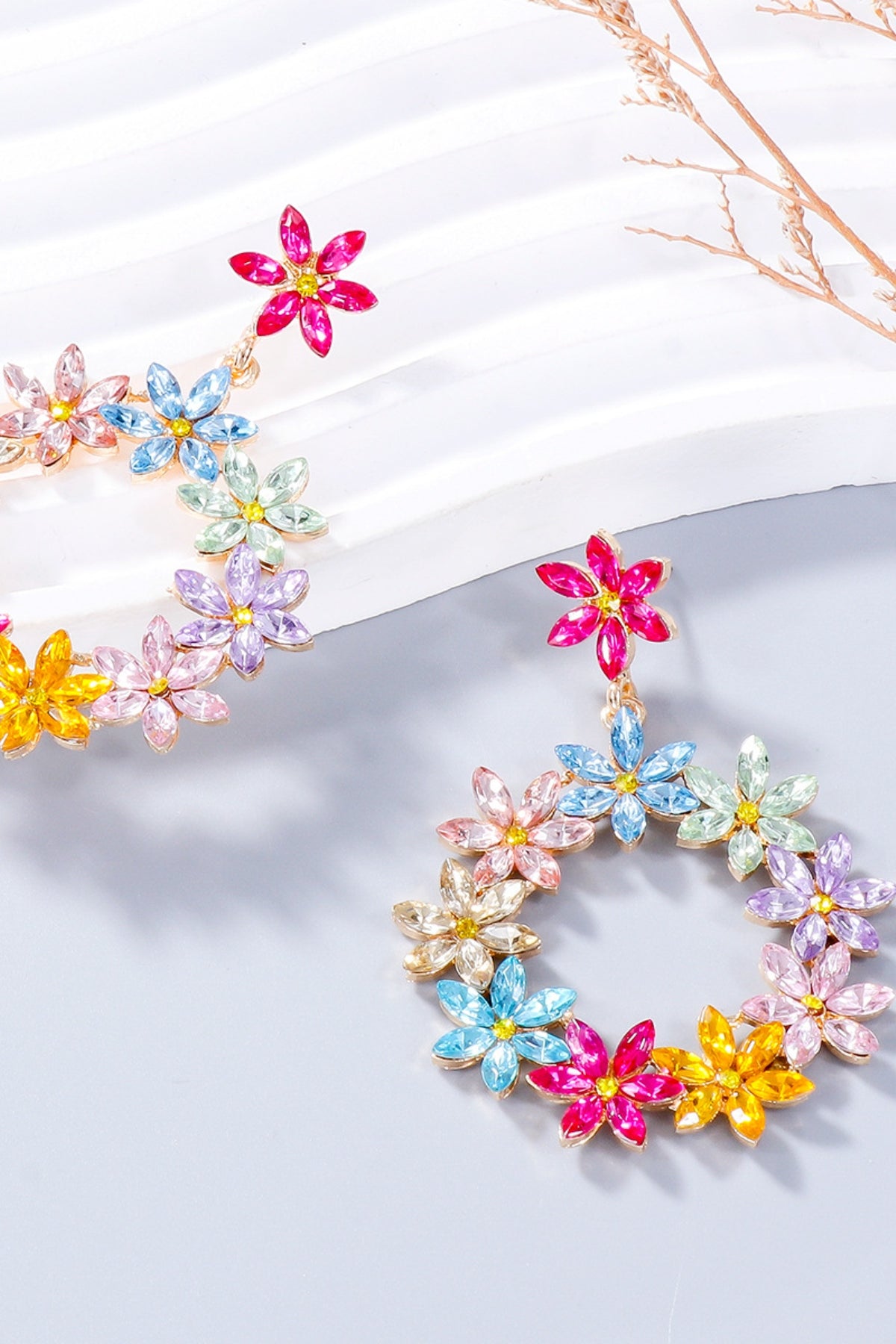 Rhinestone Flower Dangle Earrings - felvior