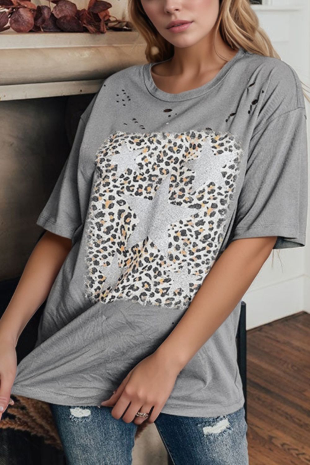 Stars Leopard Graphic Distressed T-Shirt Hauptbild