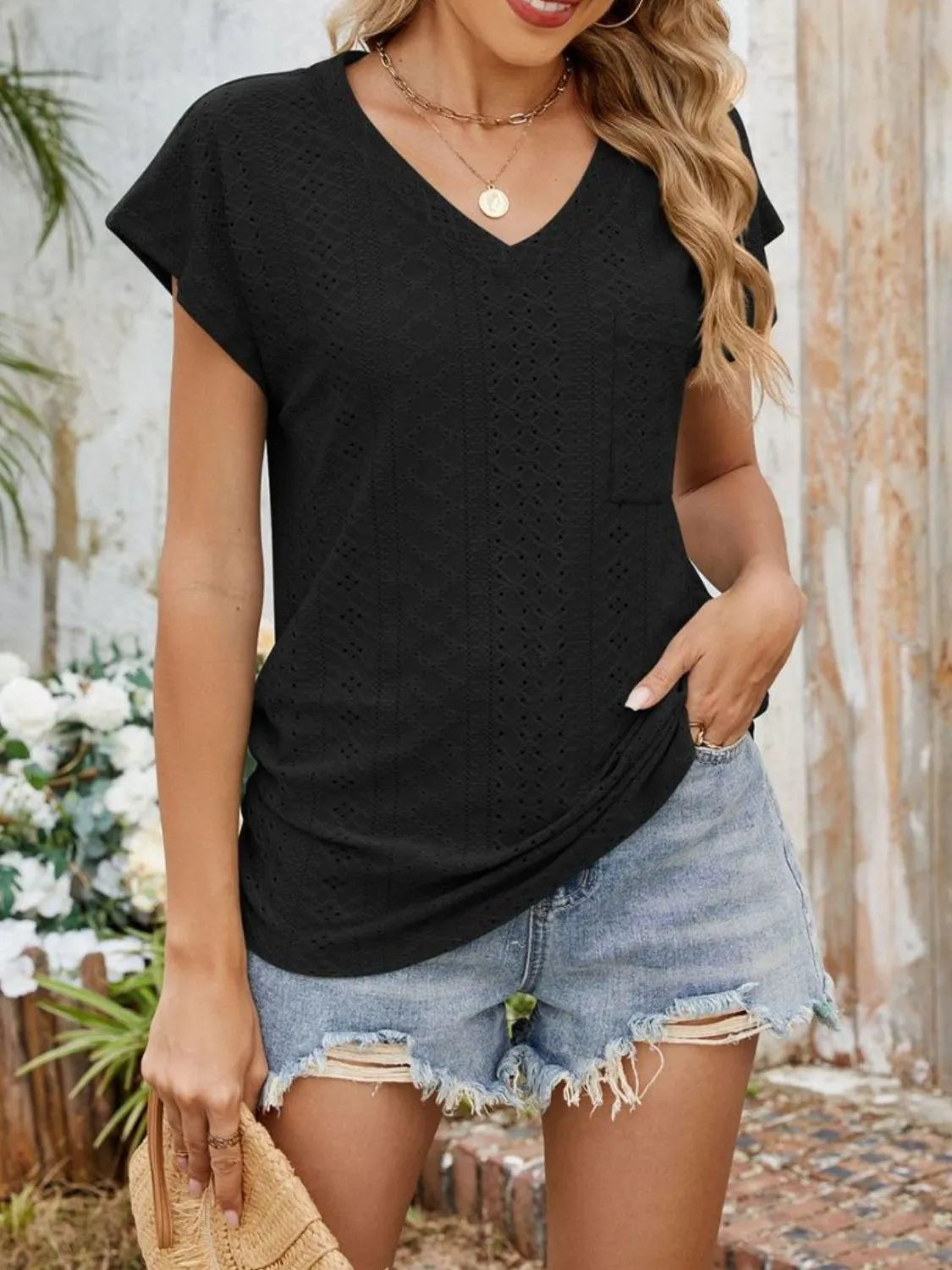 Eyelet V-Neck Short Sleeve Top - felvior