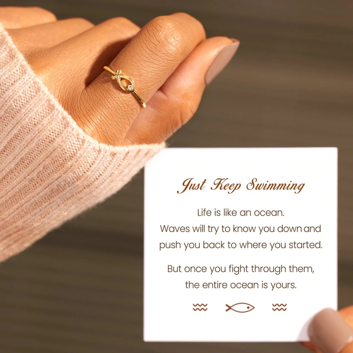 925 Sterling Silver Inlaid Zircon Fish Ring - felvior
