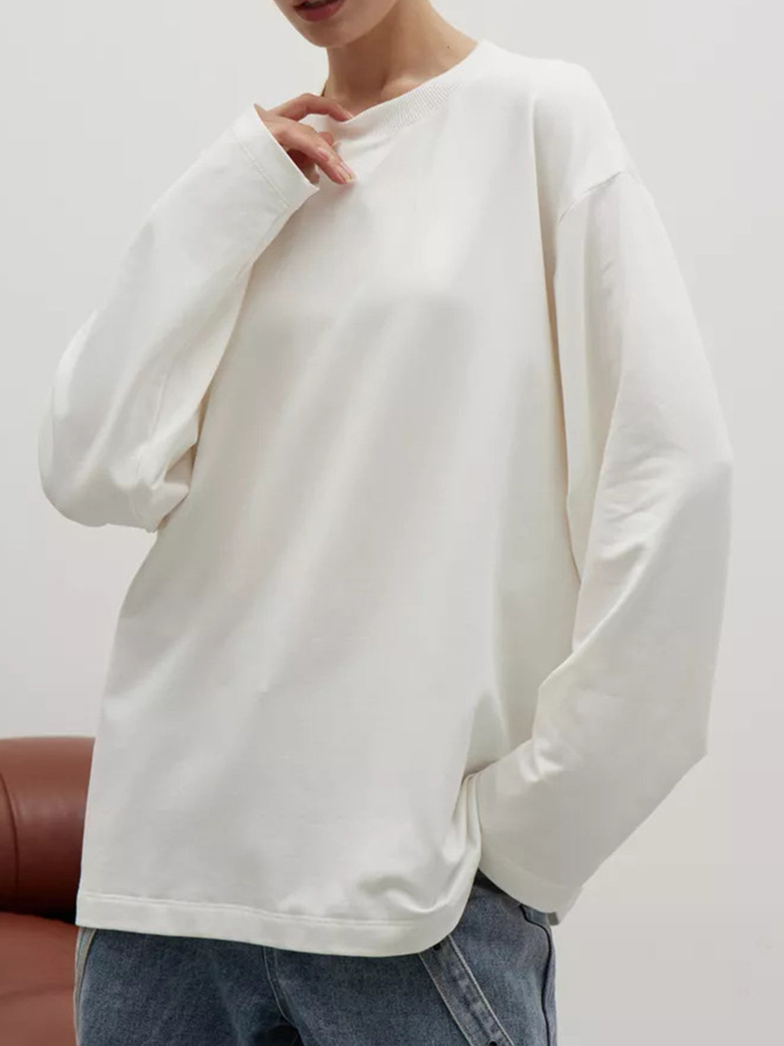 Round Neck Dropped Shoulder Long Sleeve T-Shirt Image principale du produit