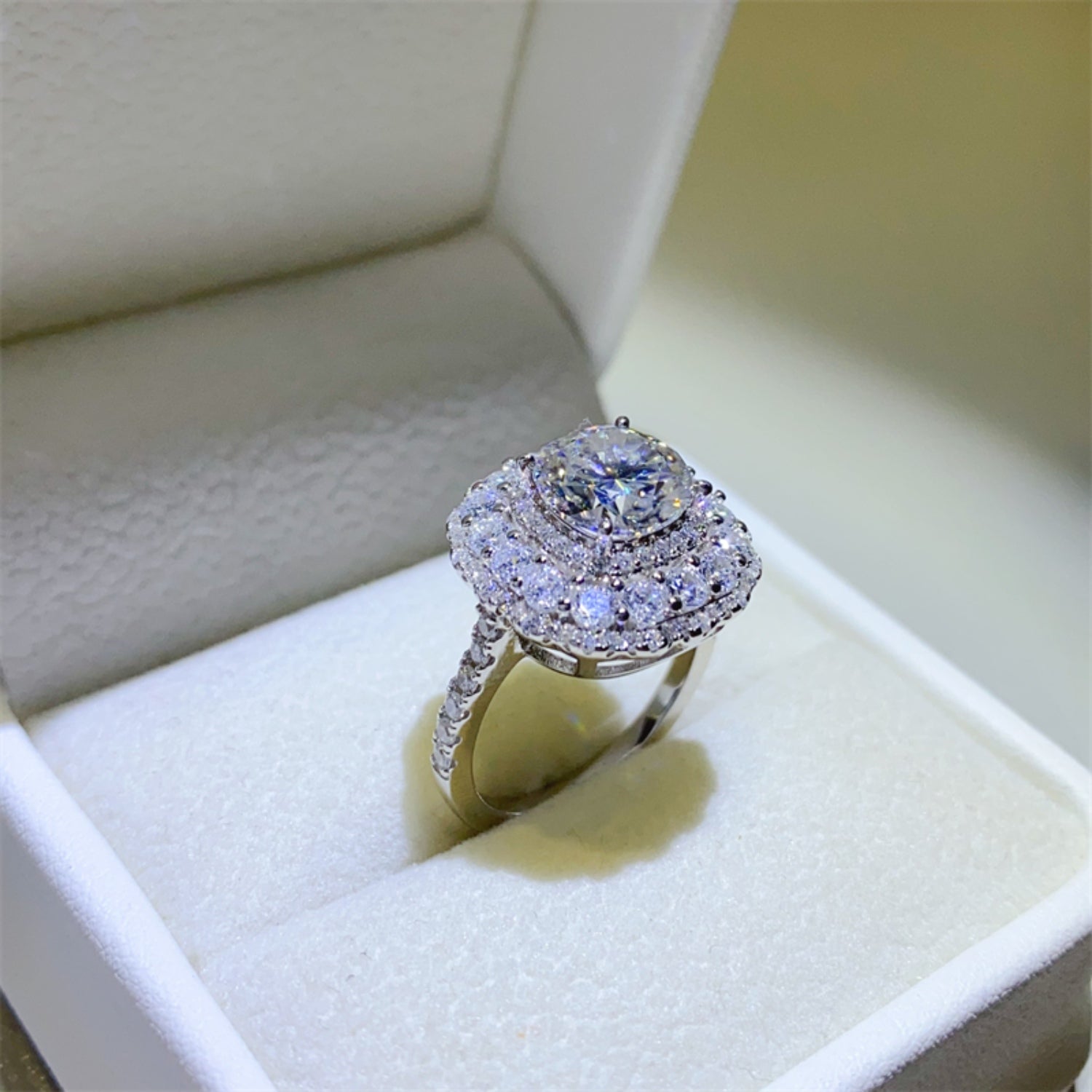 2 Carat Moissanite 925 Sterling Silver Ring - felvior