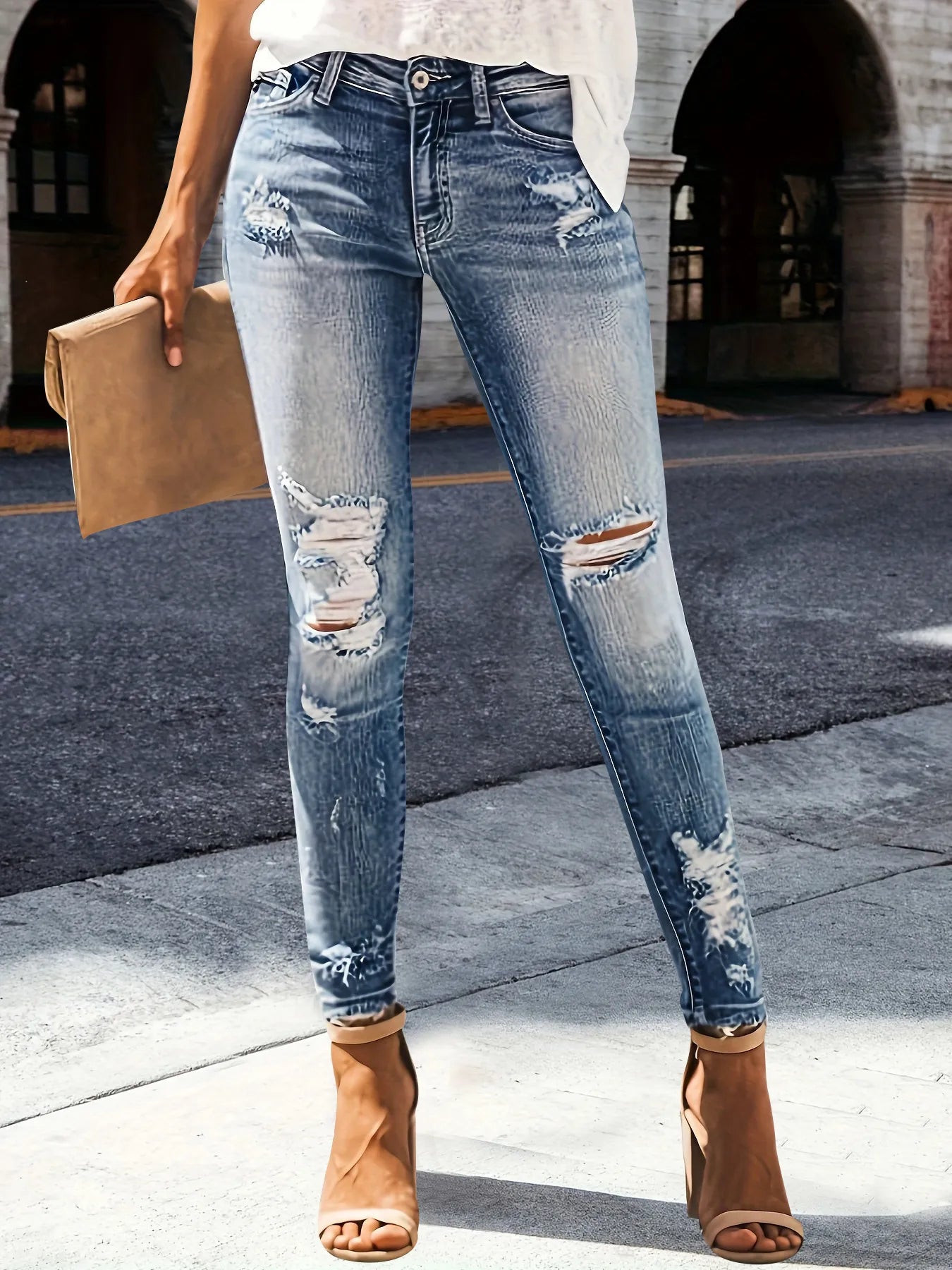Distressed Skinny Jeans Secondary image