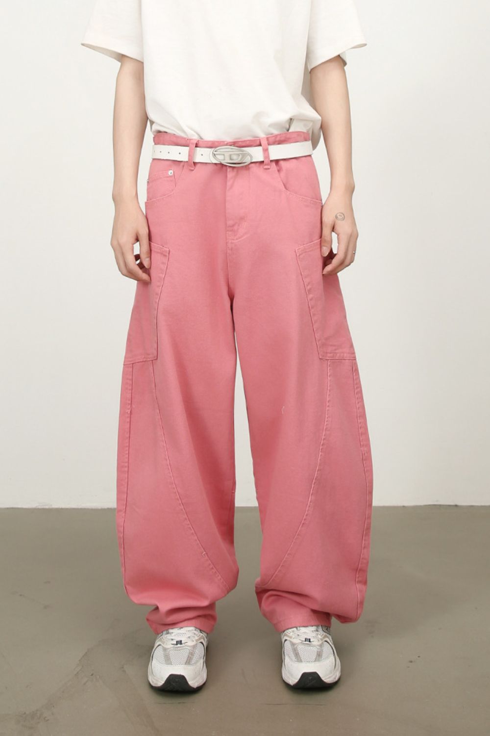 Men's Mid Rise Wide Leg Jeans