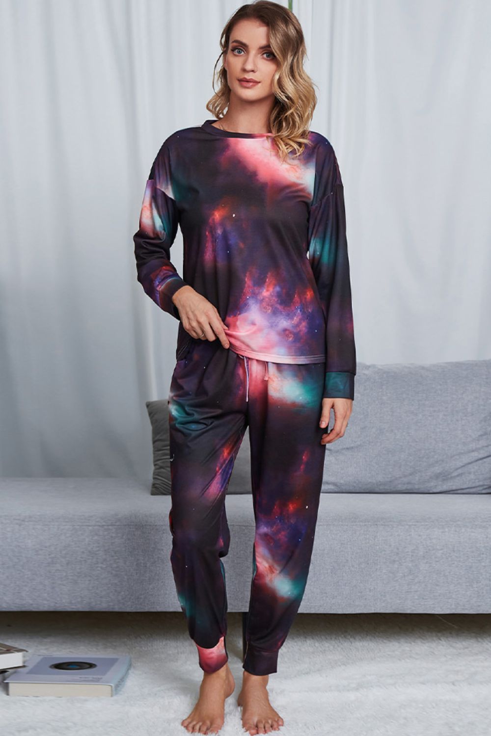 Shiny Tie-Dye Crewneck Top and Drawstring Waist Joggers Lounge Set Image principale du produit
