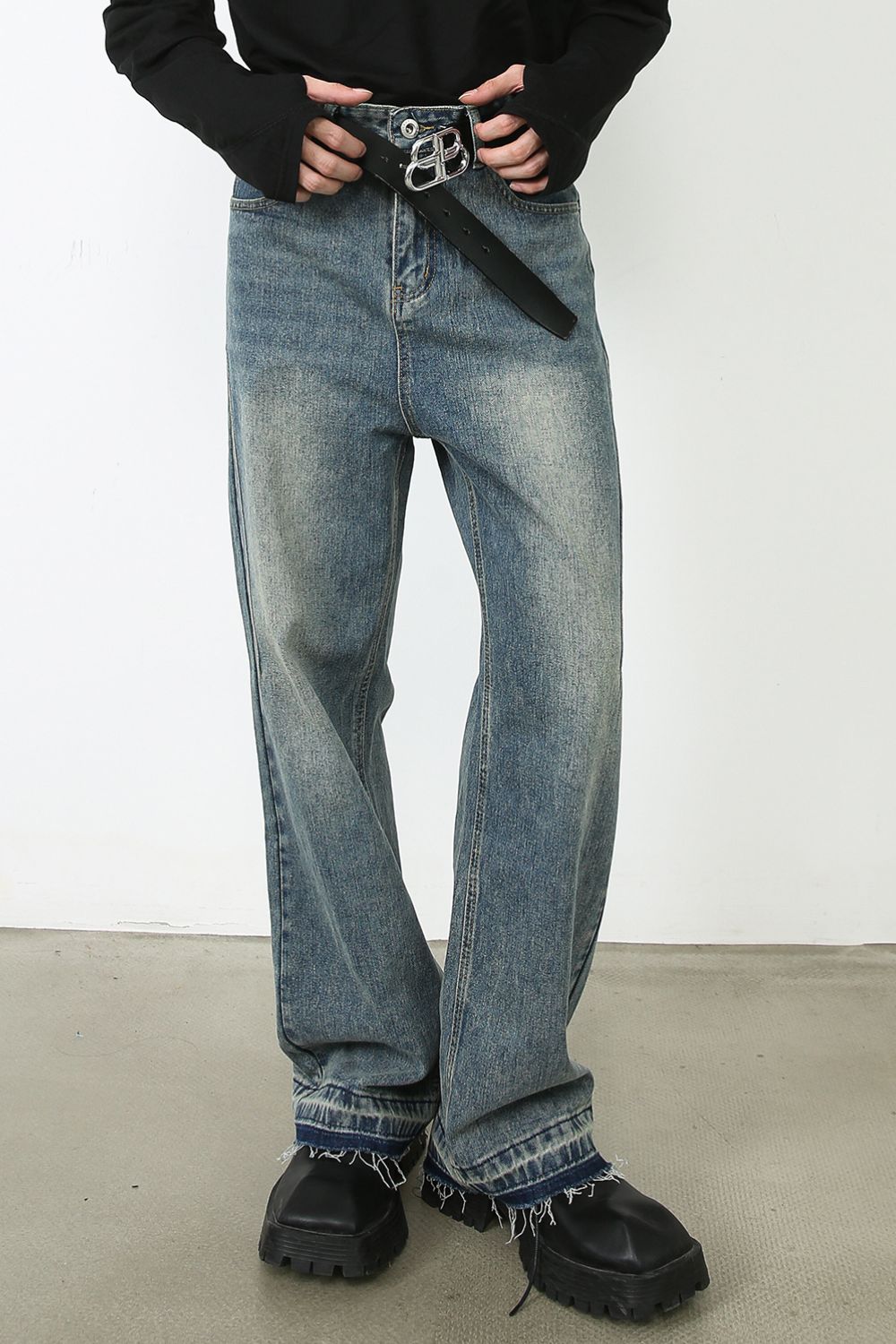 Men's Frayed Hem Jeans with Pockets
