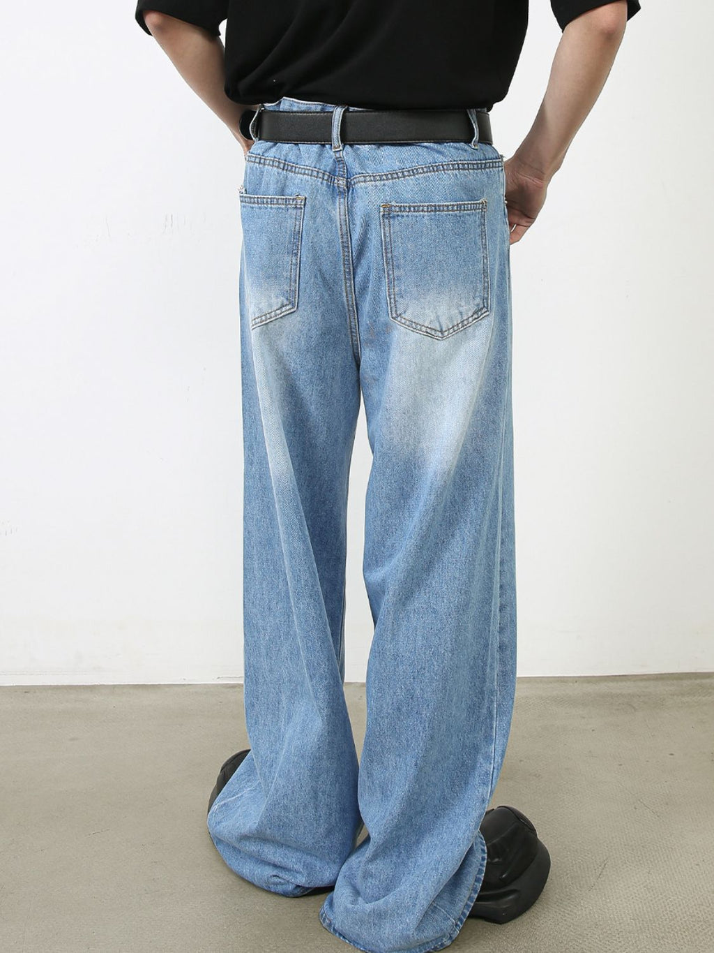Men's Wide Leg Jeans