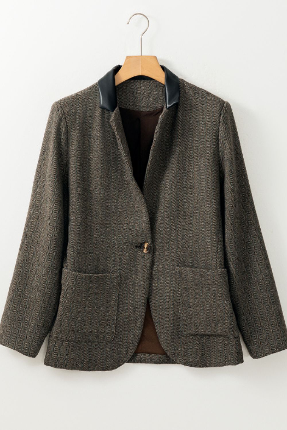 Pocketed Buttoned Long Sleeve Blazer - felvior
