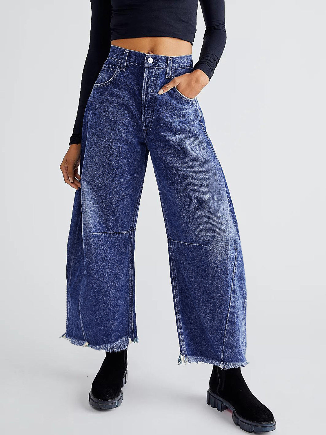 Raw Hem Wide Leg Jeans with Pockets Hauptbild