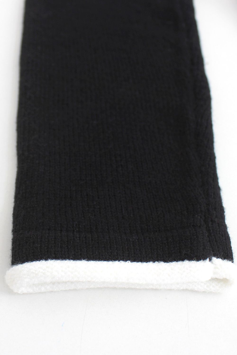 Contrast Trim Off-Shoulder Long Sleeve Maxi Sweater Dress